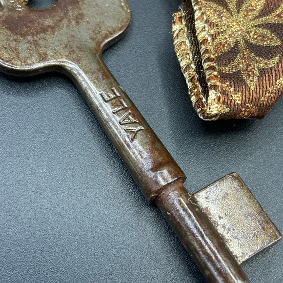 Santa’s Magic Key, New Handmade Item, Skeleton Key, Christmas Decor, For Kids - Picture 7 of 9